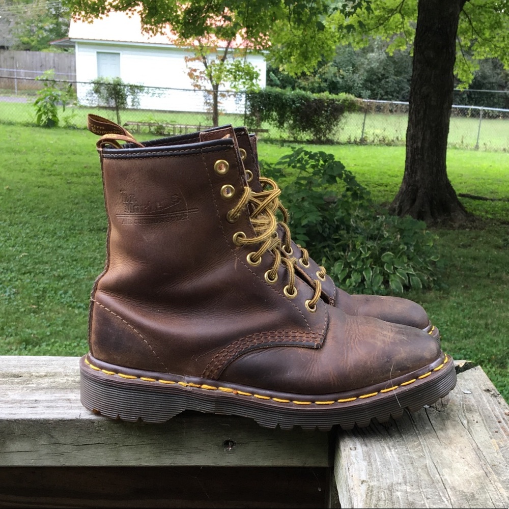 Brown Dr. Martens Women’s 7